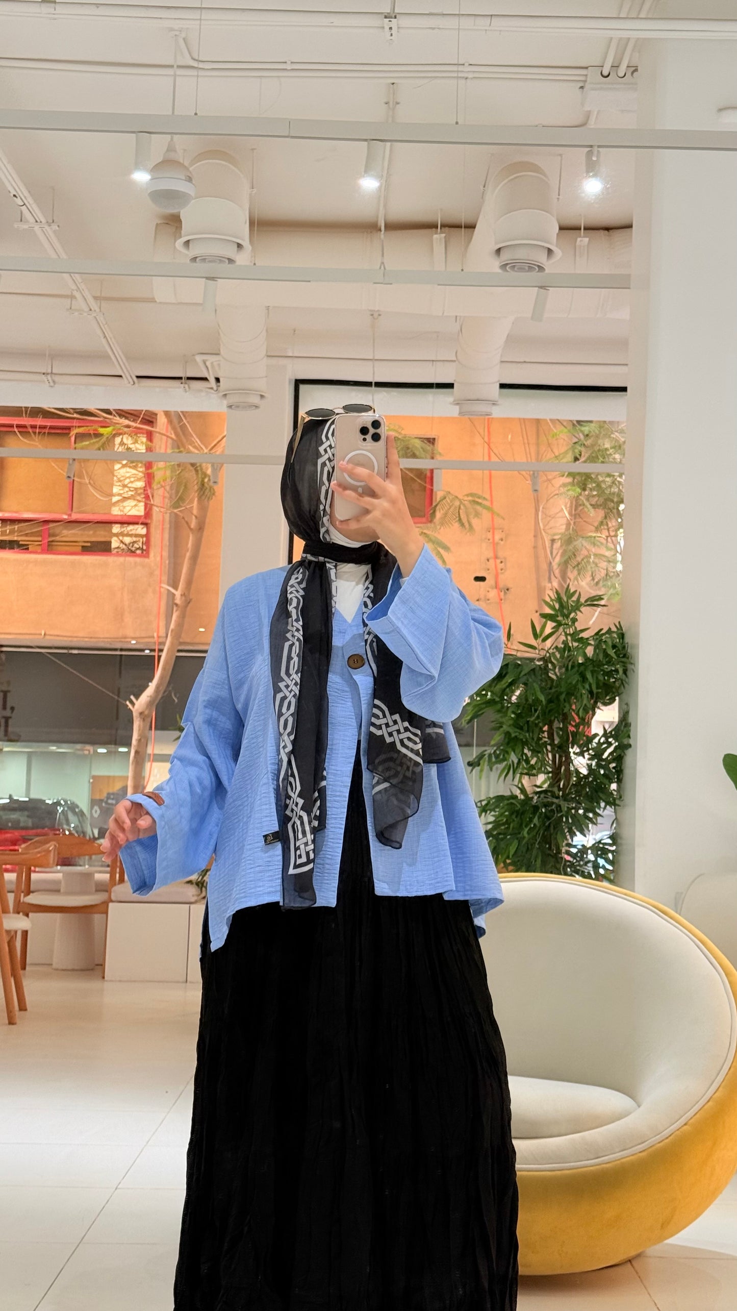 Dema blouse in baby blue